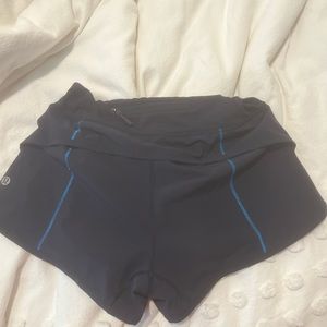 lulu lemon running short